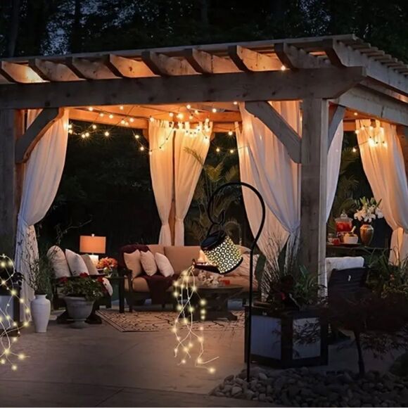 NEW! Little Solar Powered Pail with Lighted Water Stream Includes Hook Garden - Picture 9 of 9